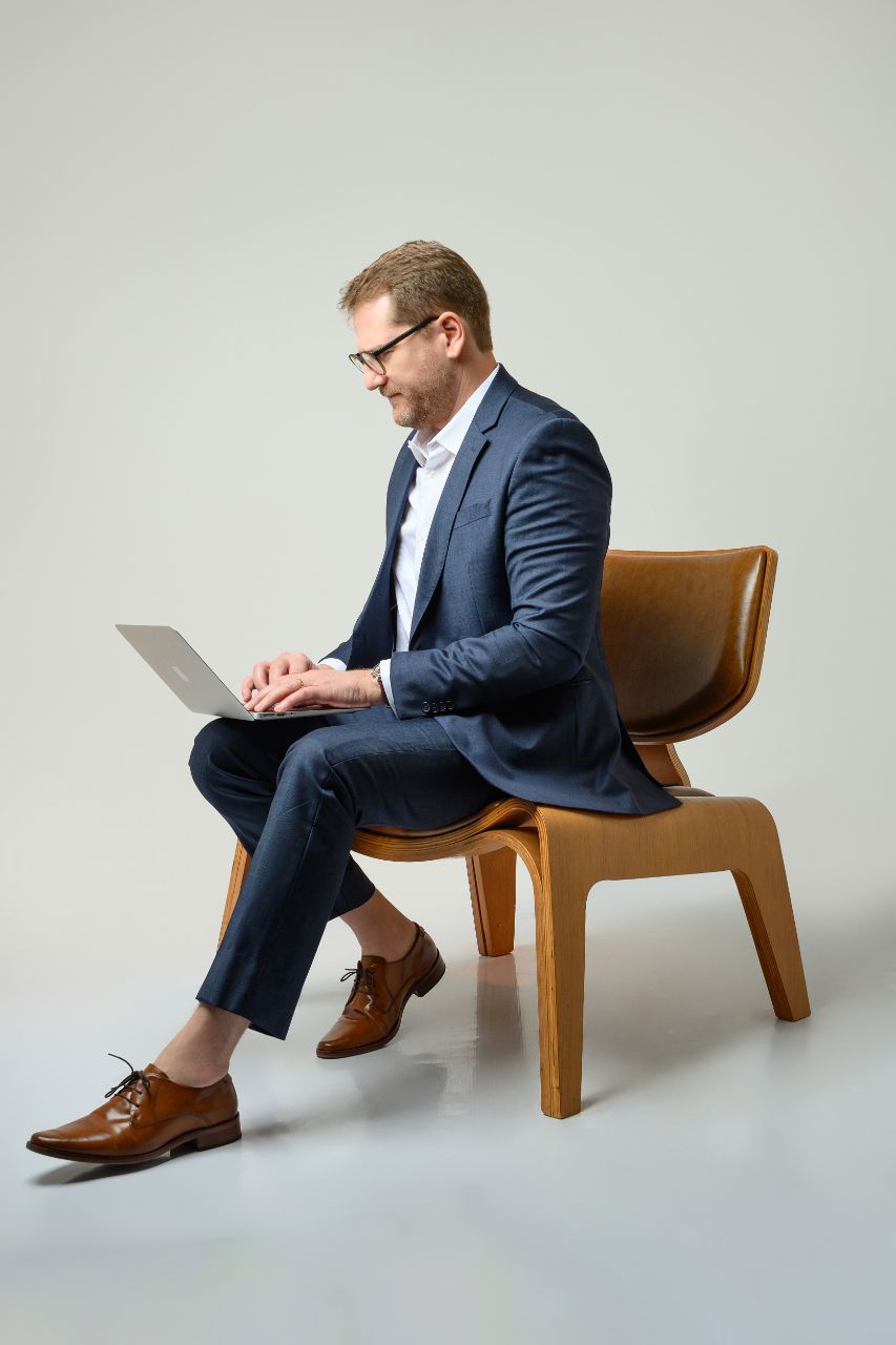 Romero Souza, mentor financeiro e criador do método FinPod